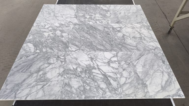 Calacatta Grey L1 — Płytki marmurowe