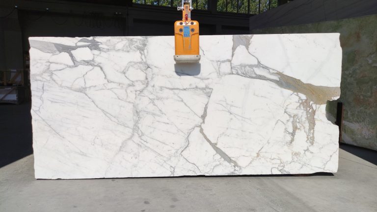 Calacatta Venato — Slaby