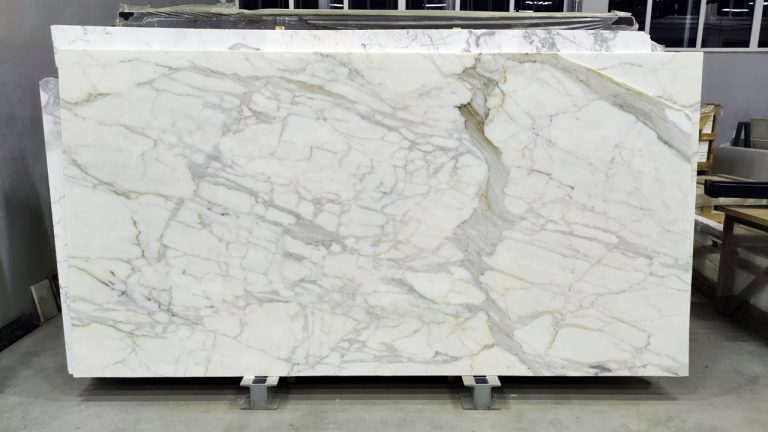 Calacatta Borghini 1 — Slaby