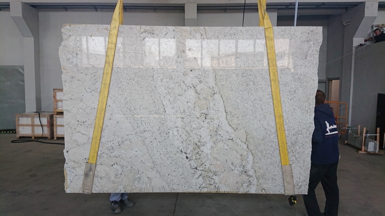 Fantastic White — Slaby