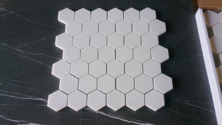 Hexagon Thassos White — Mozaika