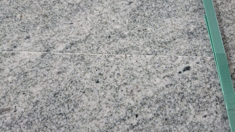 Viscont White XL — Płytki granitowe