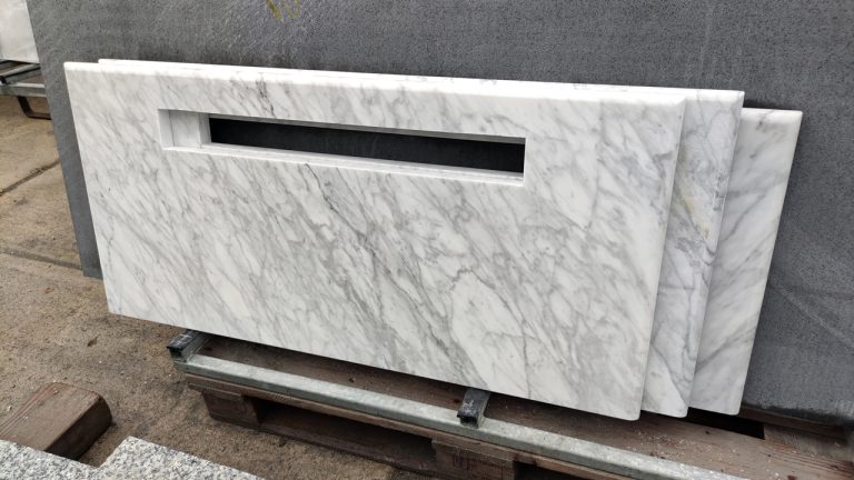 Bianco Carrara CV — Slaby