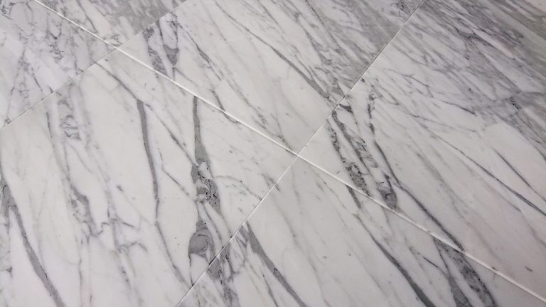 Bianco Carrara Venatino — Płytki marmurowe