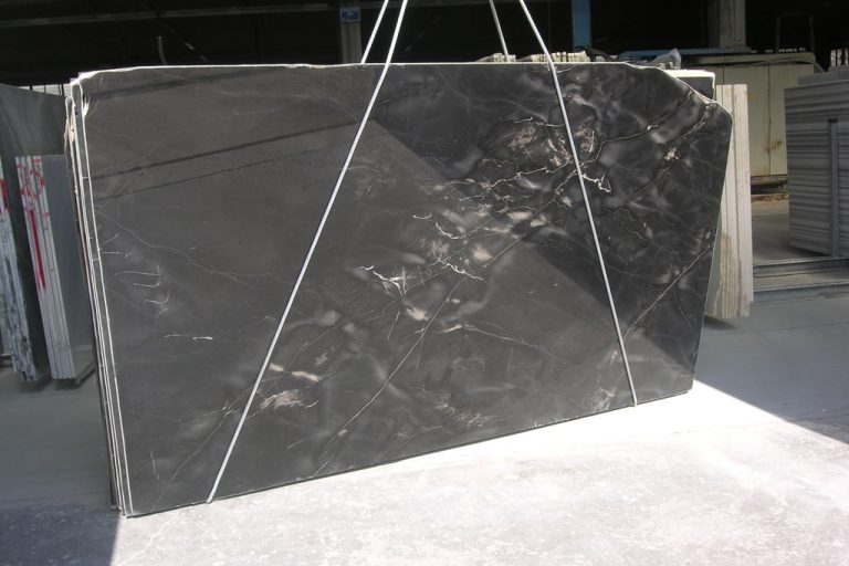 Elegance Black – Ghost — Slaby