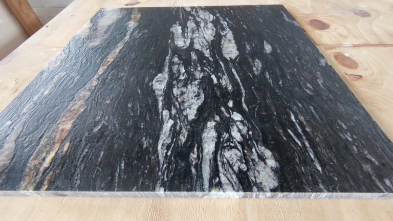 Cosmic Black L Antico — Płytki granitowe