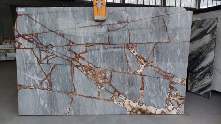 Onyx Cielo 2 — Slaby