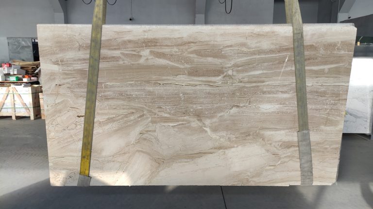 Breccia Sarda — Slaby