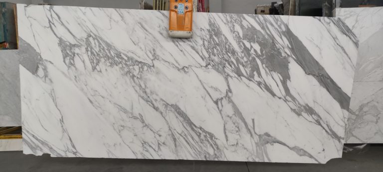 Statuario Venato H4 — Slaby