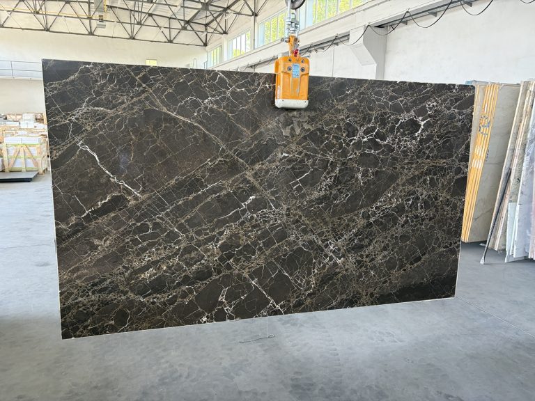 Emperador Dark 3 — Slaby